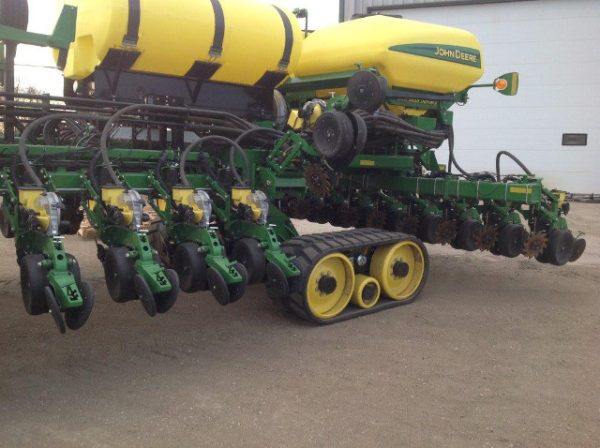 Planter track kit for John Deere DB44, DB60, DB66, DB80, DB88, DB90, DB99
