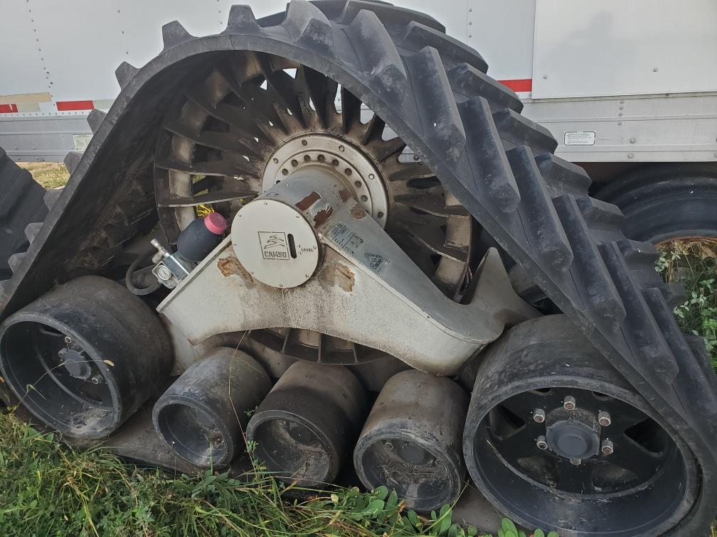 Used 90% Camso CTS Rigid Combine Tracks 36T23A - Image 4