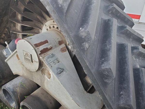 Used 90% Camso CTS Rigid Combine Tracks 36T23A - Image 5